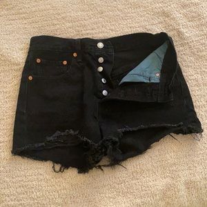 Levi’s high waisted shorts black.